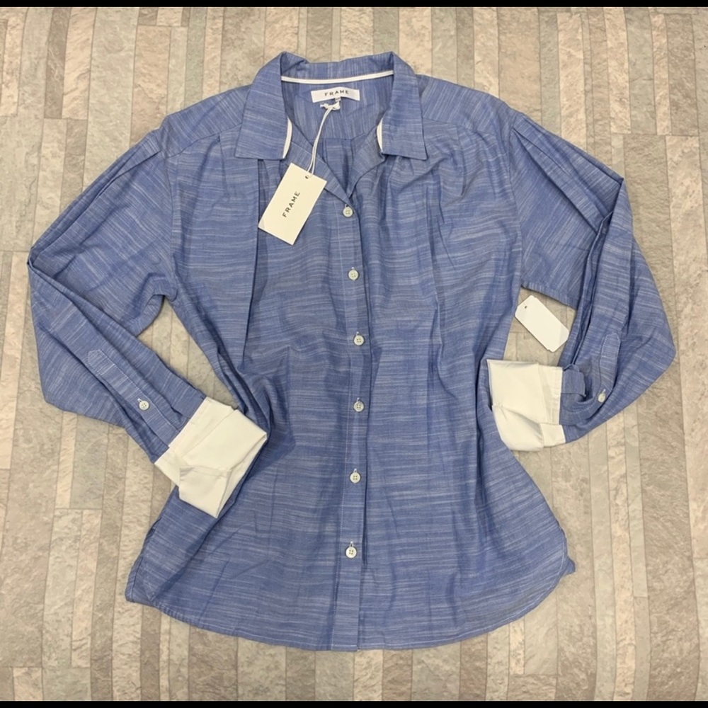 Frame pleated blue contrast button down